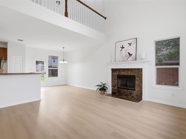 519 Mattie Lane , Lake Dallas, TX 75065