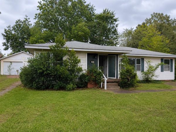 1017 Deaton Street, Jacksonville, TX 75766