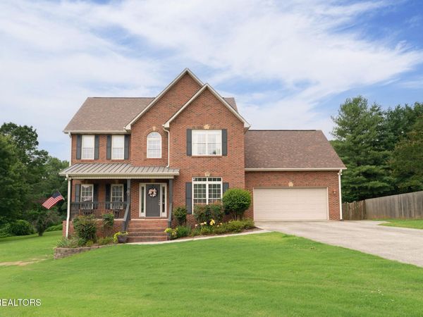 3560 Hirst Circle , Lenoir City, TN 37772