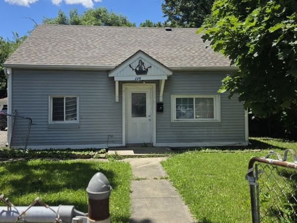 226 N FARNSWORTH Avenue , Aurora, IL 60505