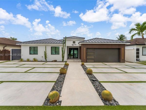 12772 SW 209th St , Miami, FL 33177