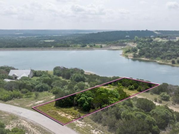 2590 Beacon Lake Drive , Bluff Dale, TX 76433