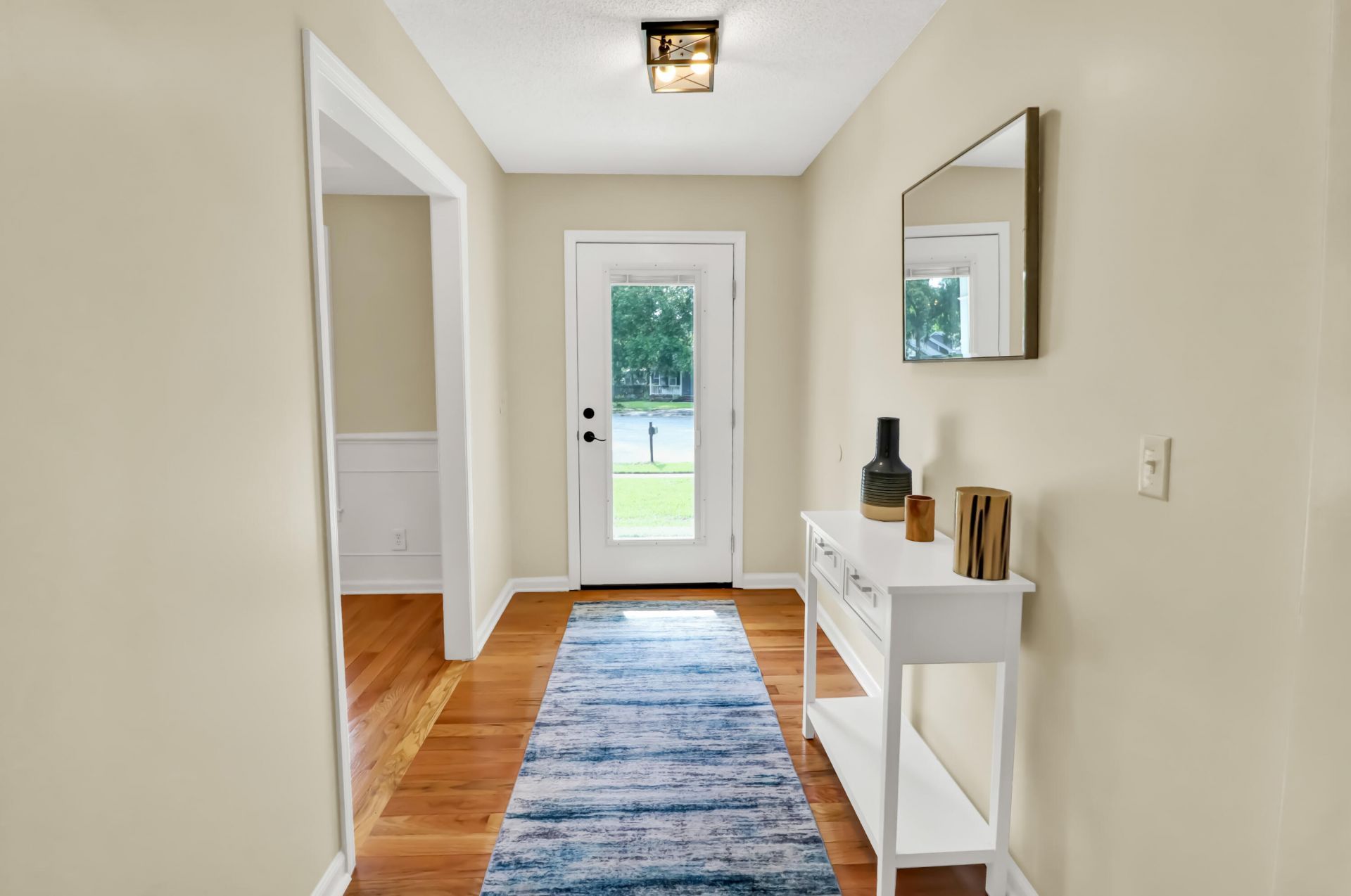 108 Evance Court Photo 11