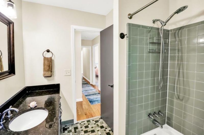 108 Evance Court Photo 21