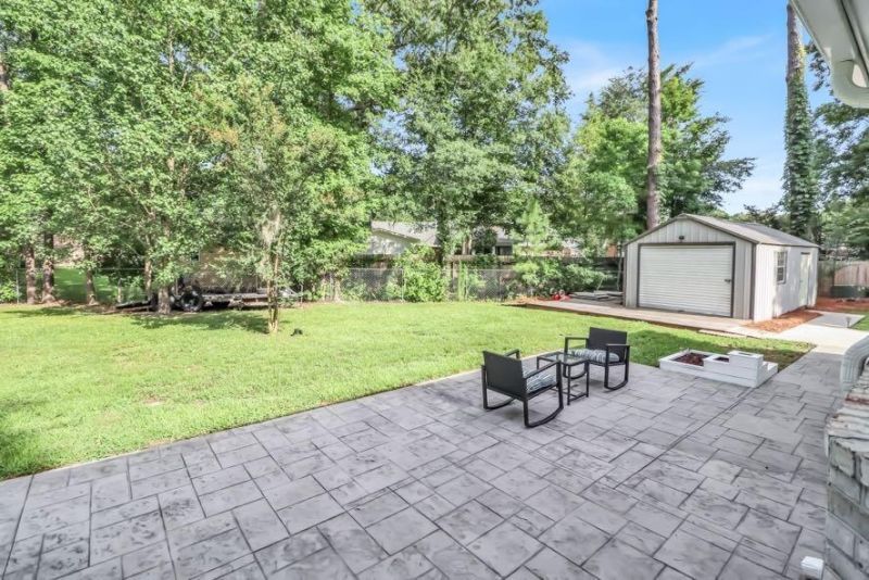 108 Evance Court Photo 31