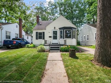 235 Flowerdale Street, Ferndale, MI 48220