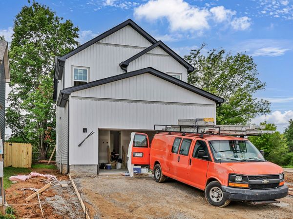 302 Switchgrass Dr, Clarksville, TN 37042