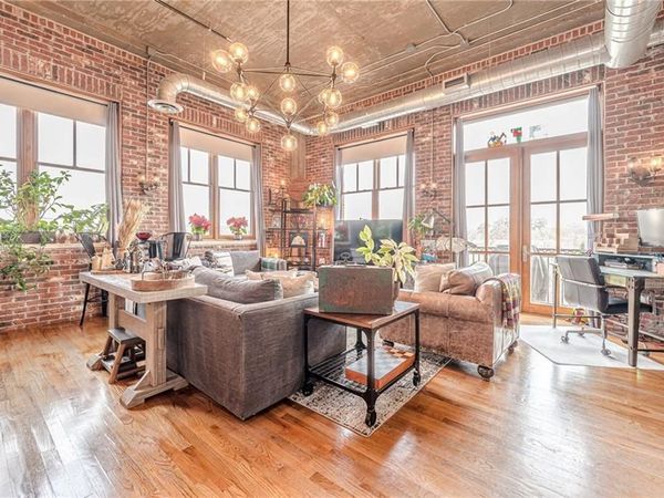 3235 Roswell Road NE, Unit 819, Atlanta, GA 30305