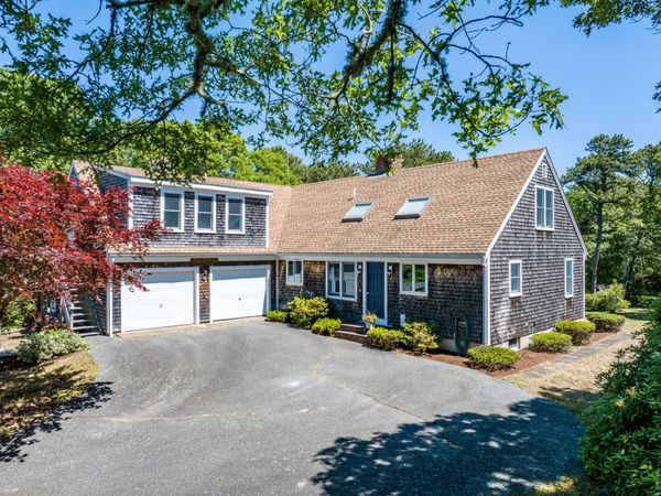 9 Mallard Lane, Harwich, MA 02645