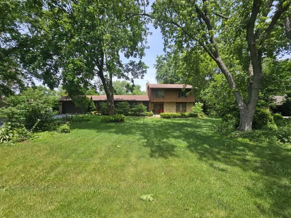 164 HARBOR Drive, Barrington, IL 60010