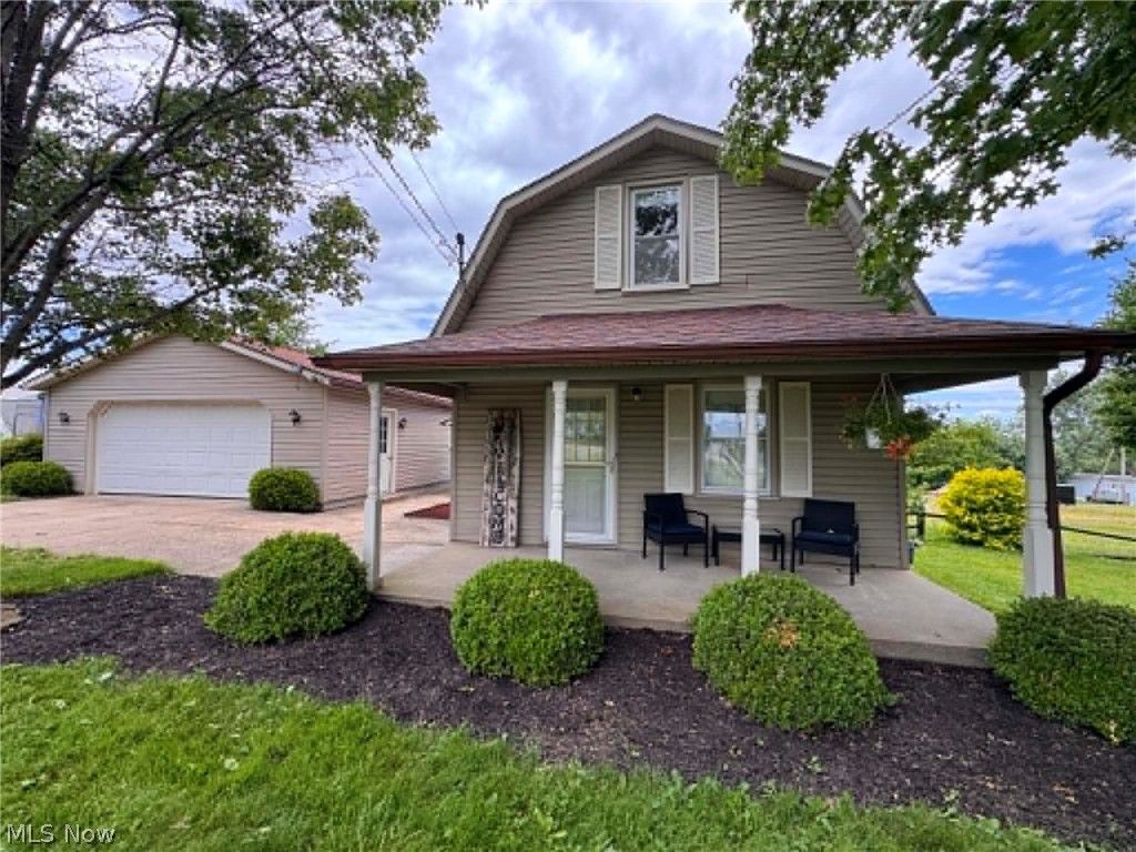 564 6th Street Nw, Carrollton, OH 44615 Main Photo