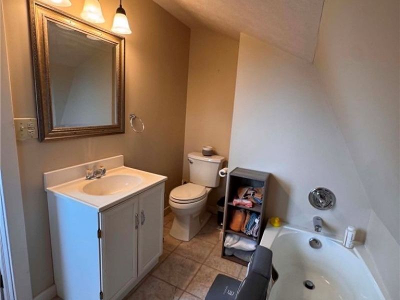564 6th Street NW, Carrollton, OH 44615 Photo 9