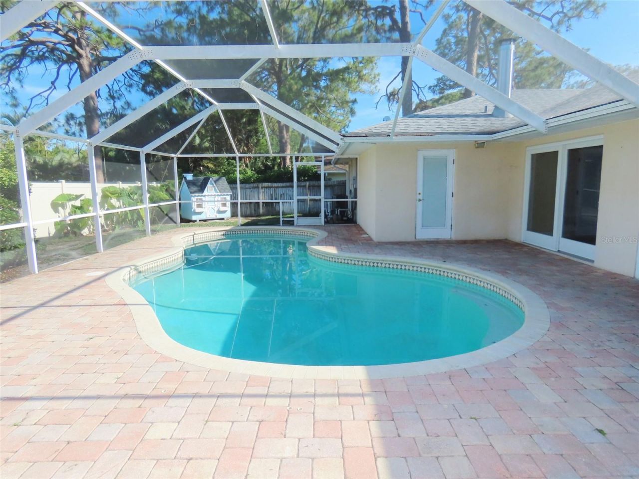 7555 Pine Valley Lane, Seminole, FL 33776 Photo