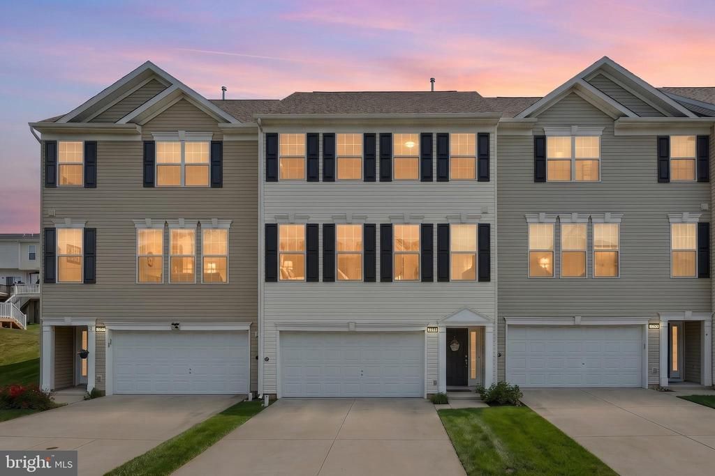 2255 Walnut Bottom Road, Unit 19, York, PA 17408 Main Photo
