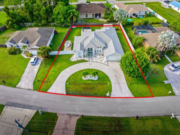 5918 NW Hann Drive, Port St. Lucie, FL 34986