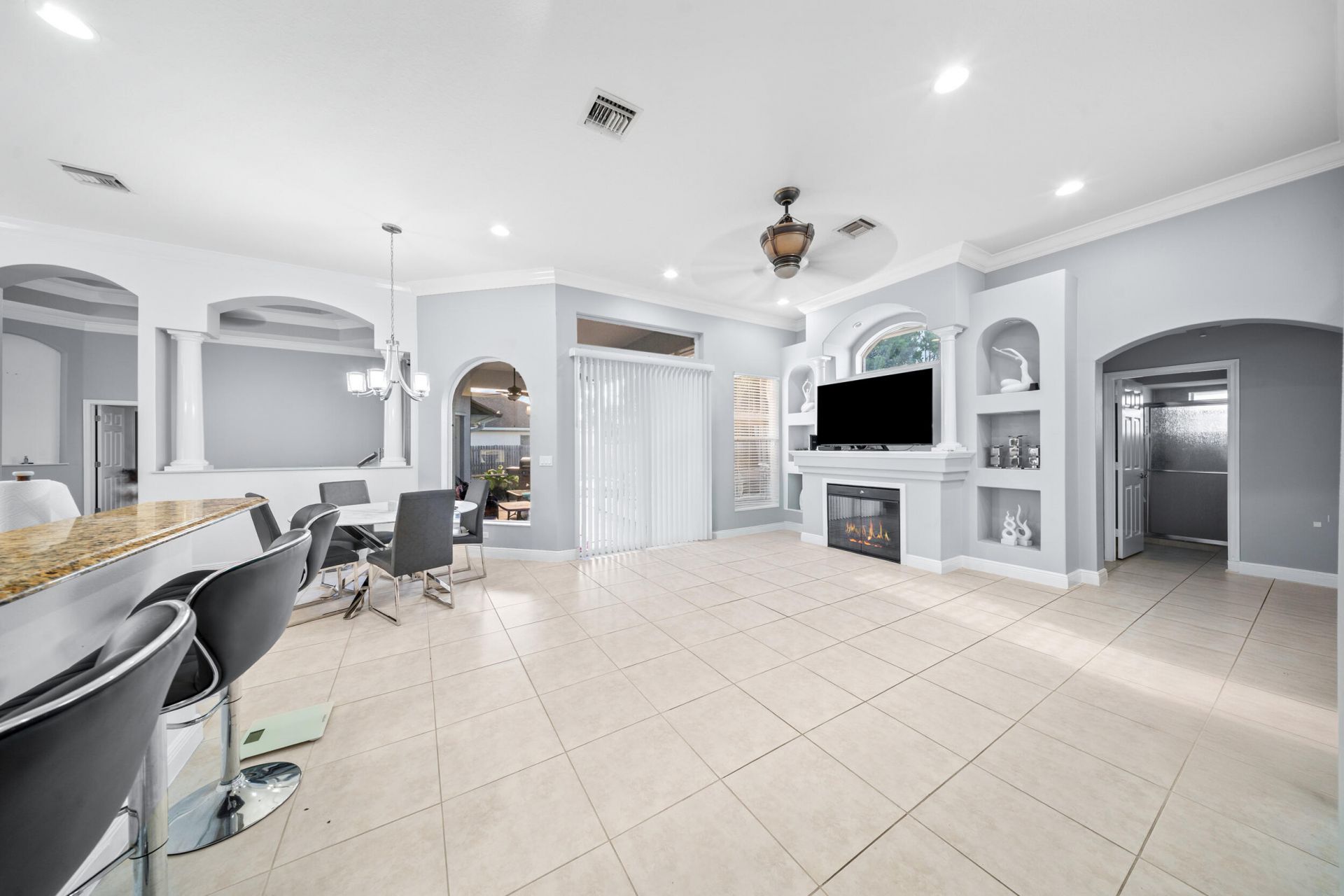 5918 NW Hann Drive, Port Saint Lucie, FL 34986 Photo