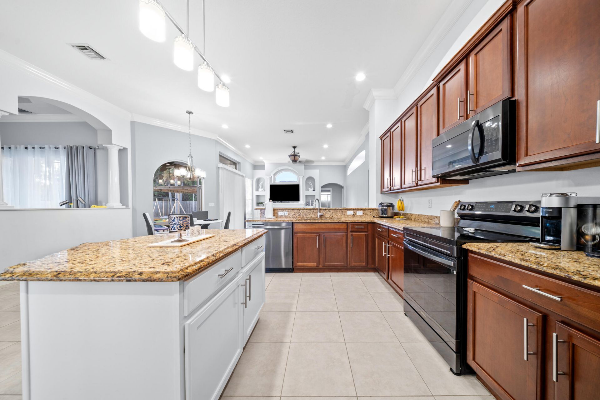 5918 NW Hann Drive, Port Saint Lucie, FL 34986 Photo