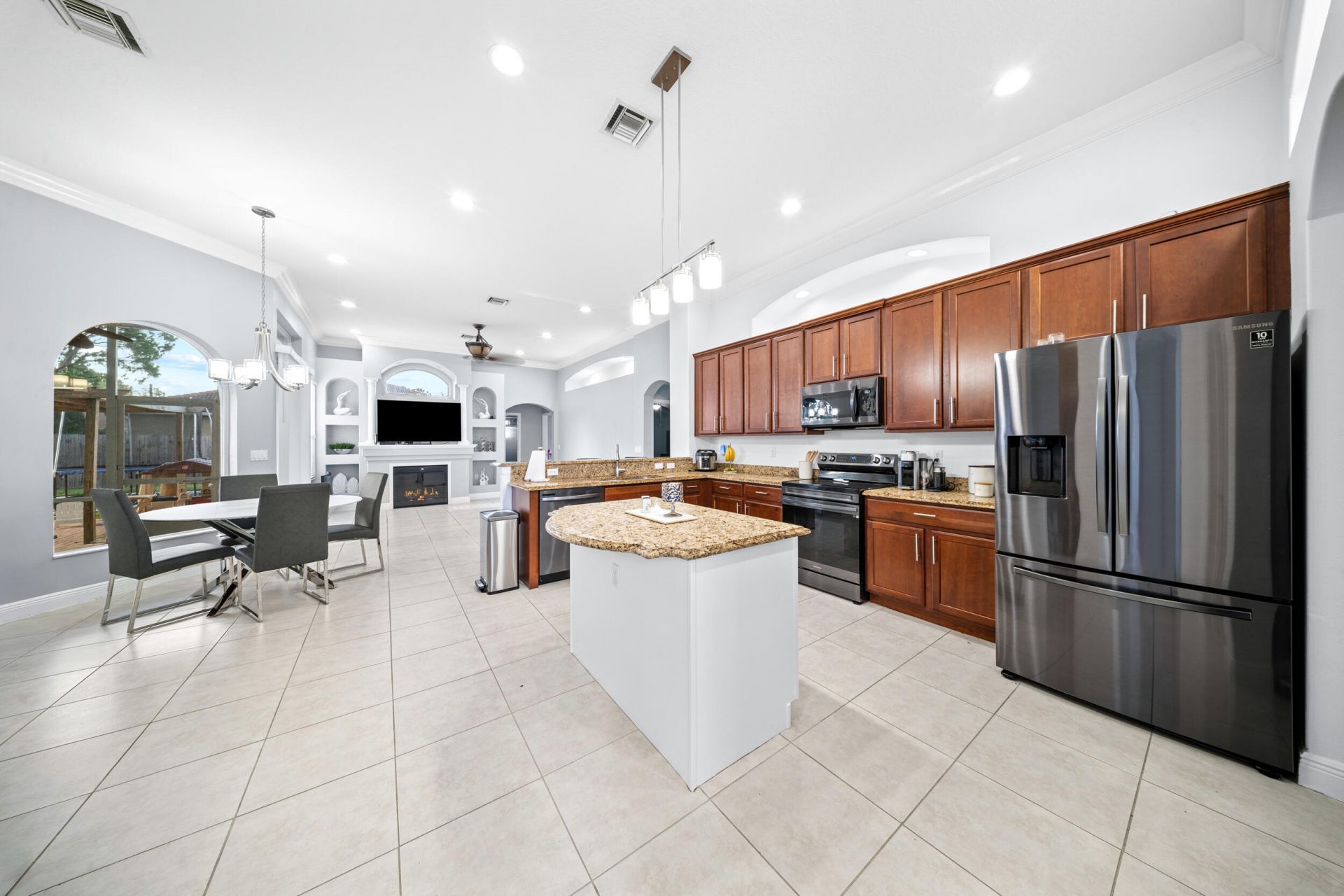 5918 NW Hann Drive, Port Saint Lucie, FL 34986 Photo