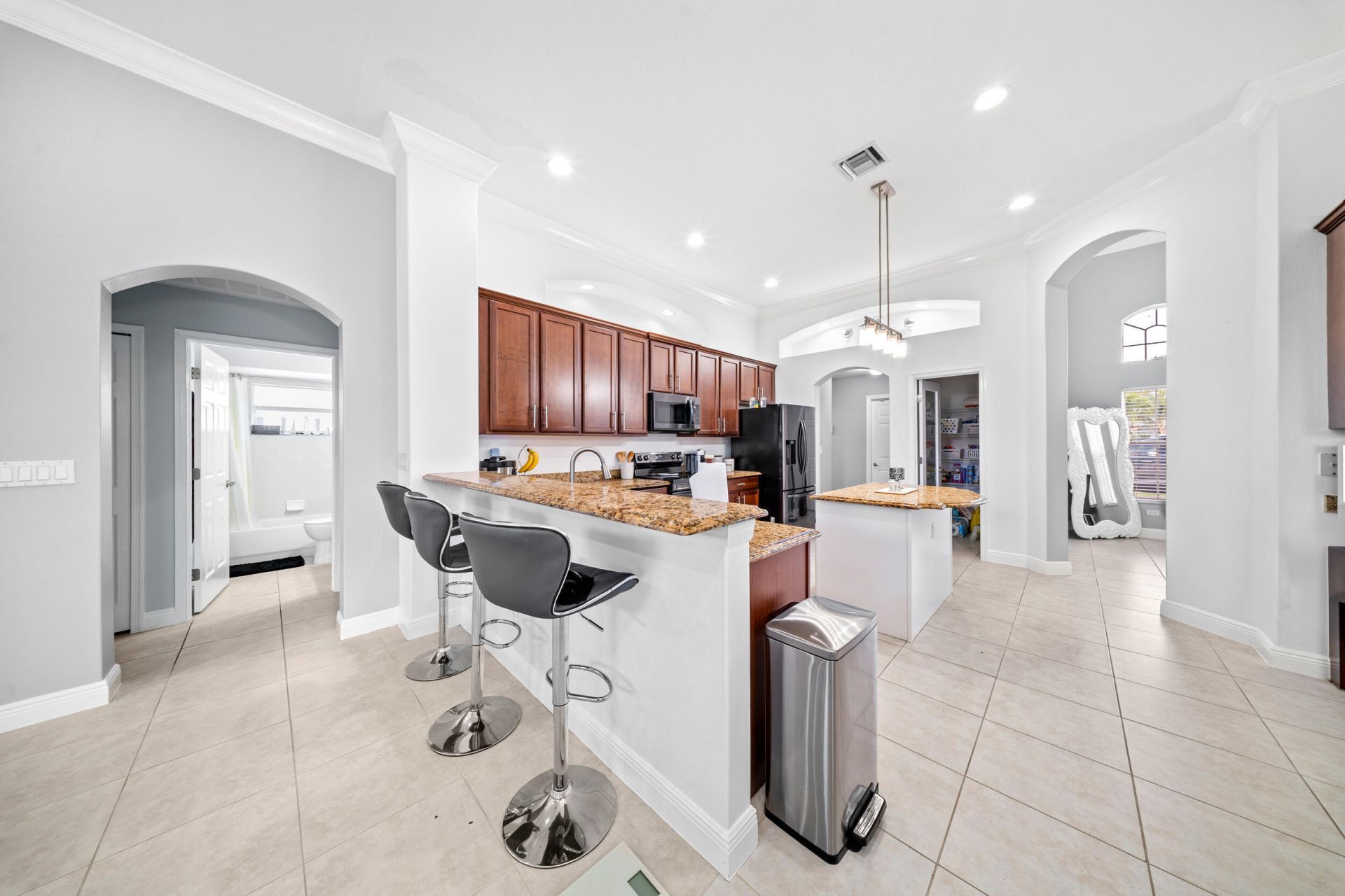 5918 NW Hann Drive, Port Saint Lucie, FL 34986 Photo