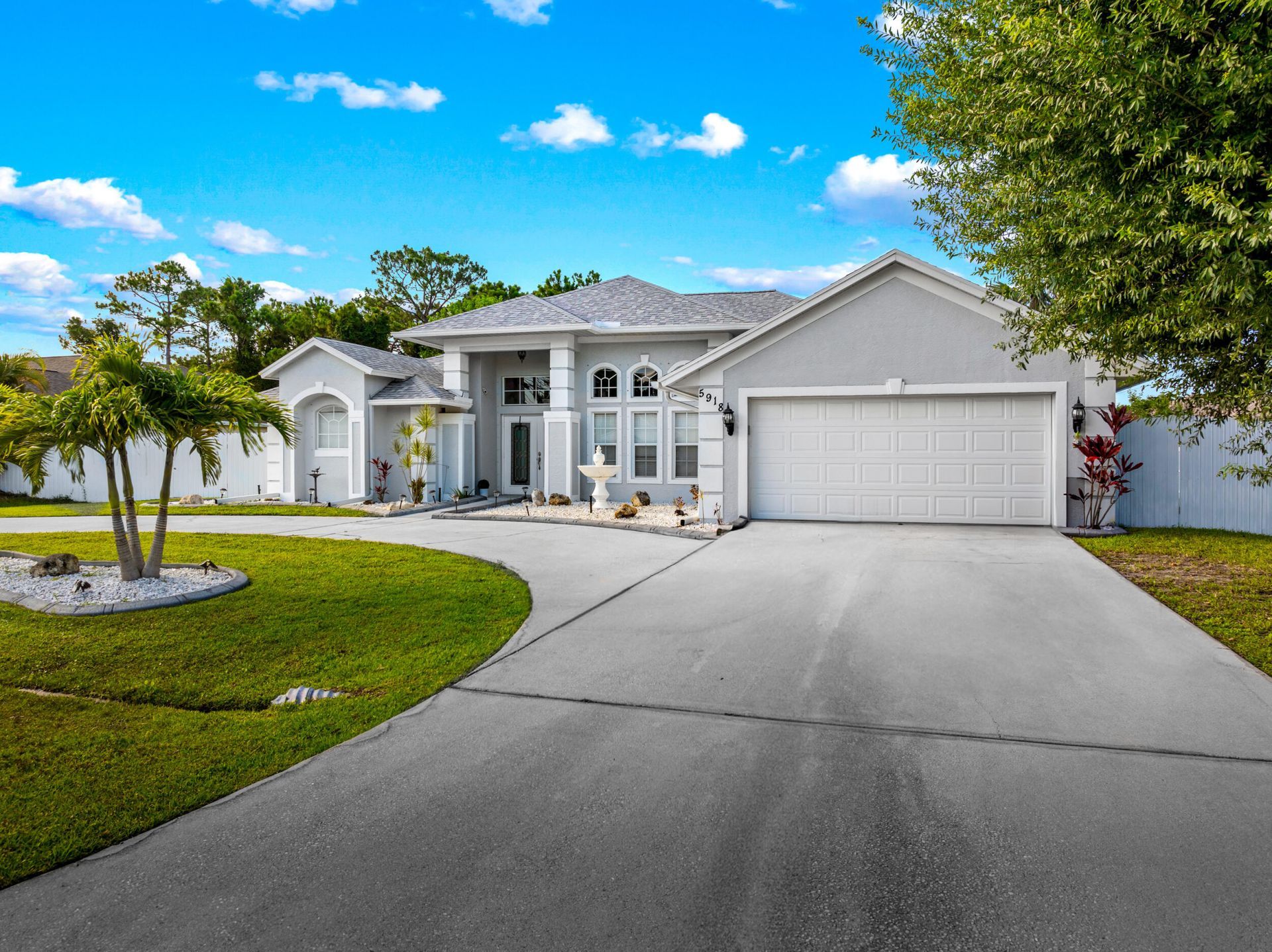 5918 NW Hann Drive, Port Saint Lucie, FL 34986 Photo