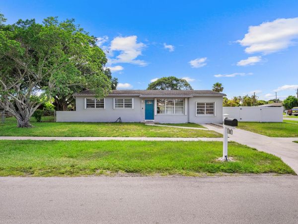 153 Abaco Drive, Palm Springs, FL 33461