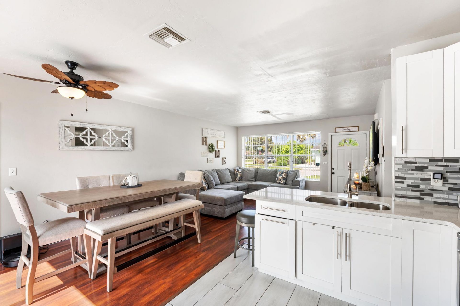 153 Abaco Drive, Palm Springs, FL 33461 Photo