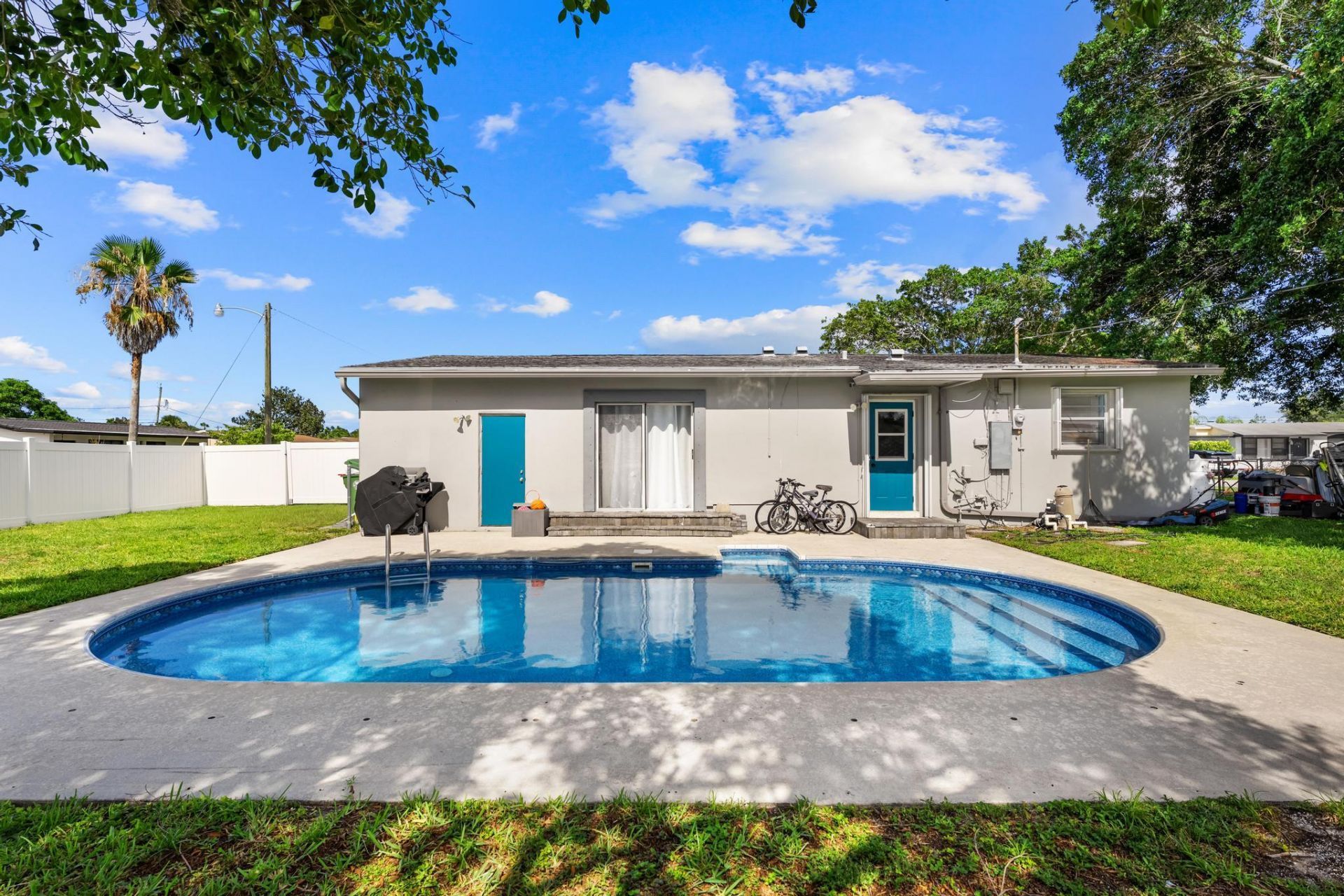 153 Abaco Drive, Palm Springs, FL 33461 Photo