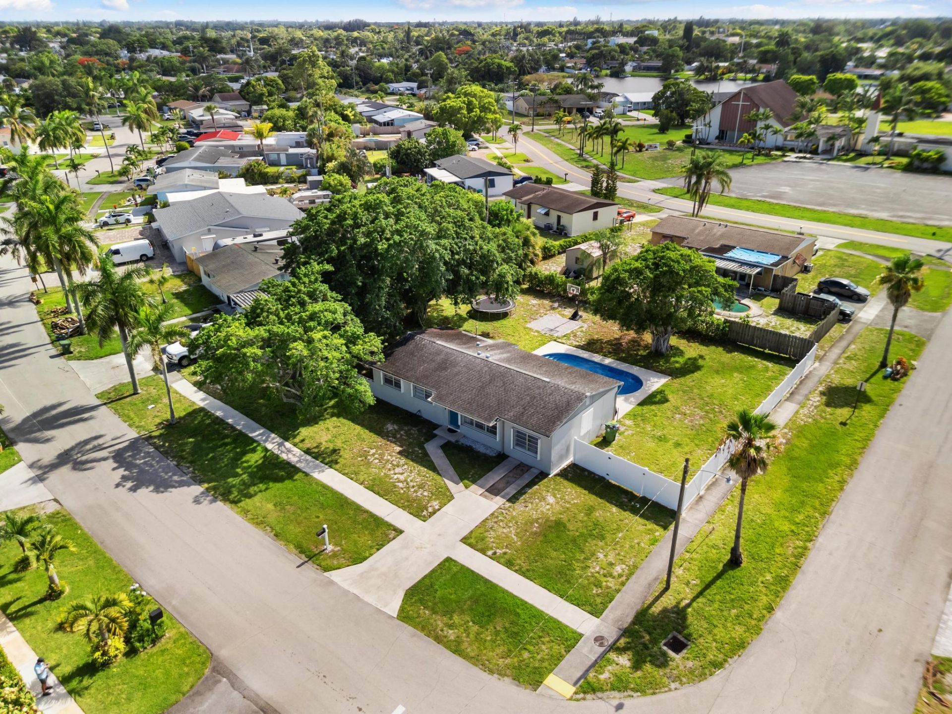 153 Abaco Drive, Palm Springs, FL 33461 Photo