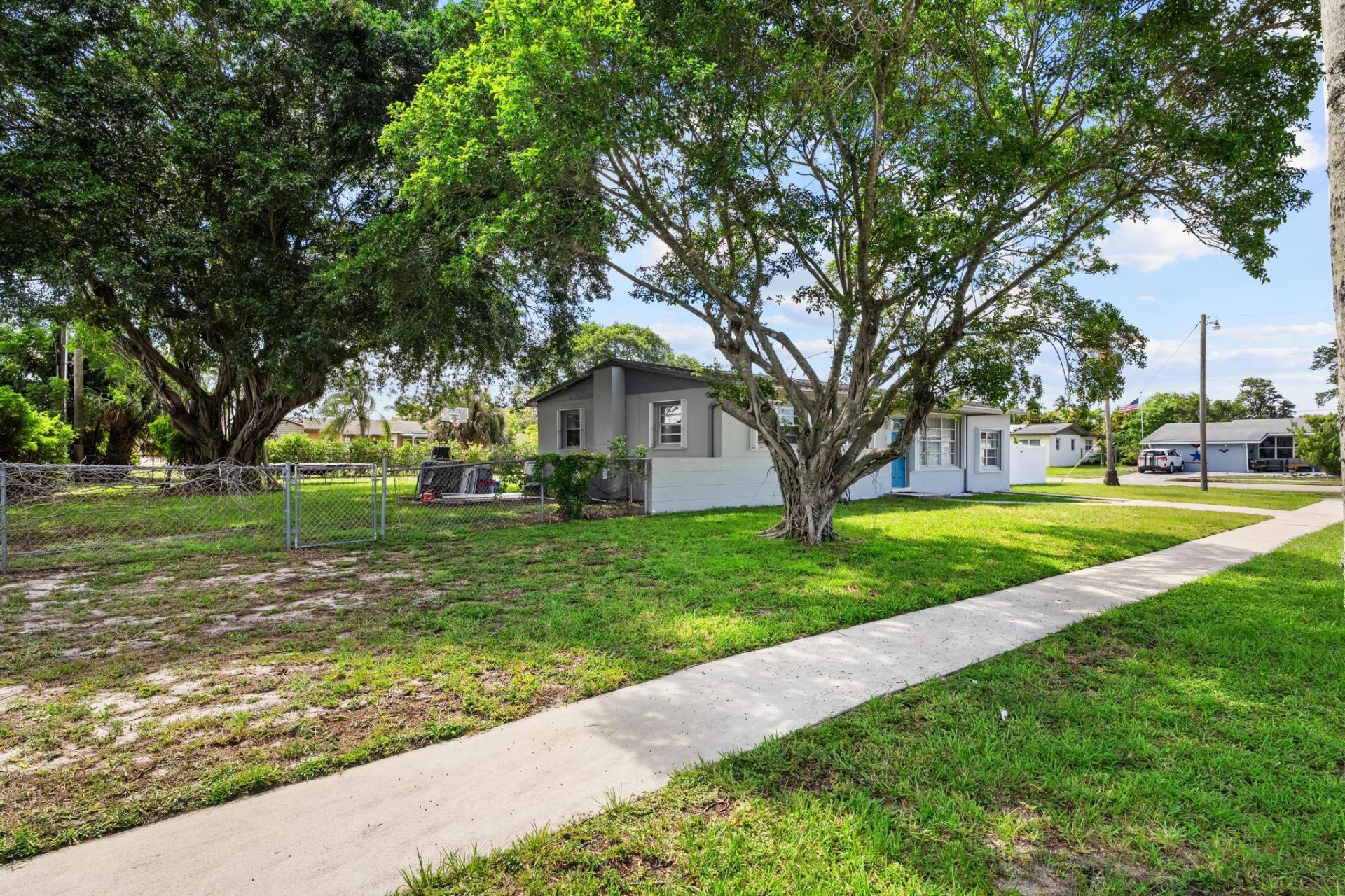 153 Abaco Drive, Palm Springs, FL 33461 Photo