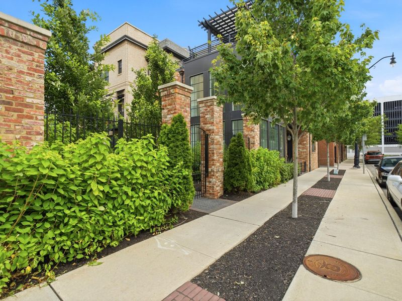84 Normandy Avenue, Unit G52, Columbus, OH 43215 Photo 3
