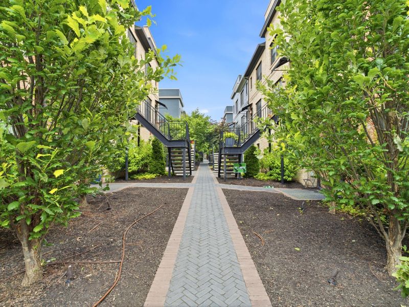 84 Normandy Avenue, Unit G52, Columbus, OH 43215 Photo 5