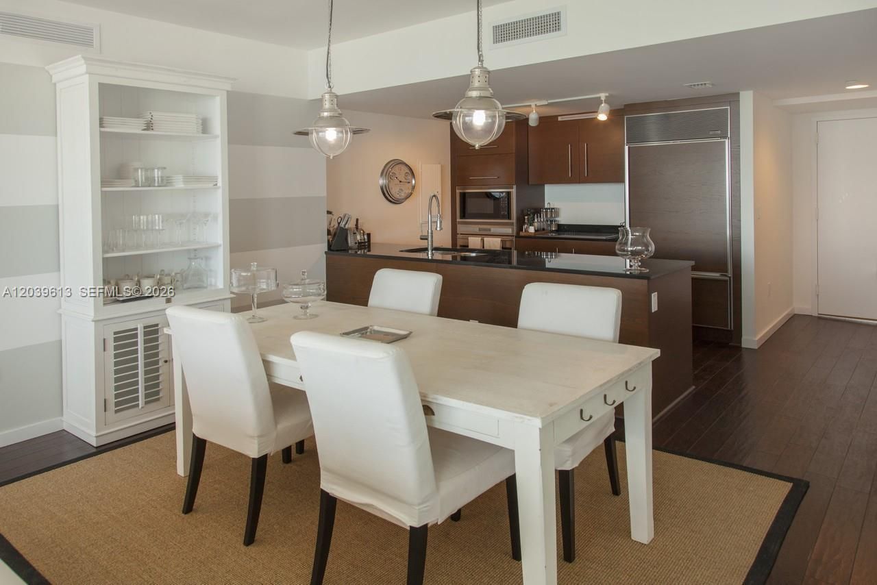 465 Brickell Ave , Unit 4703, Miami, FL 33131 Photo
