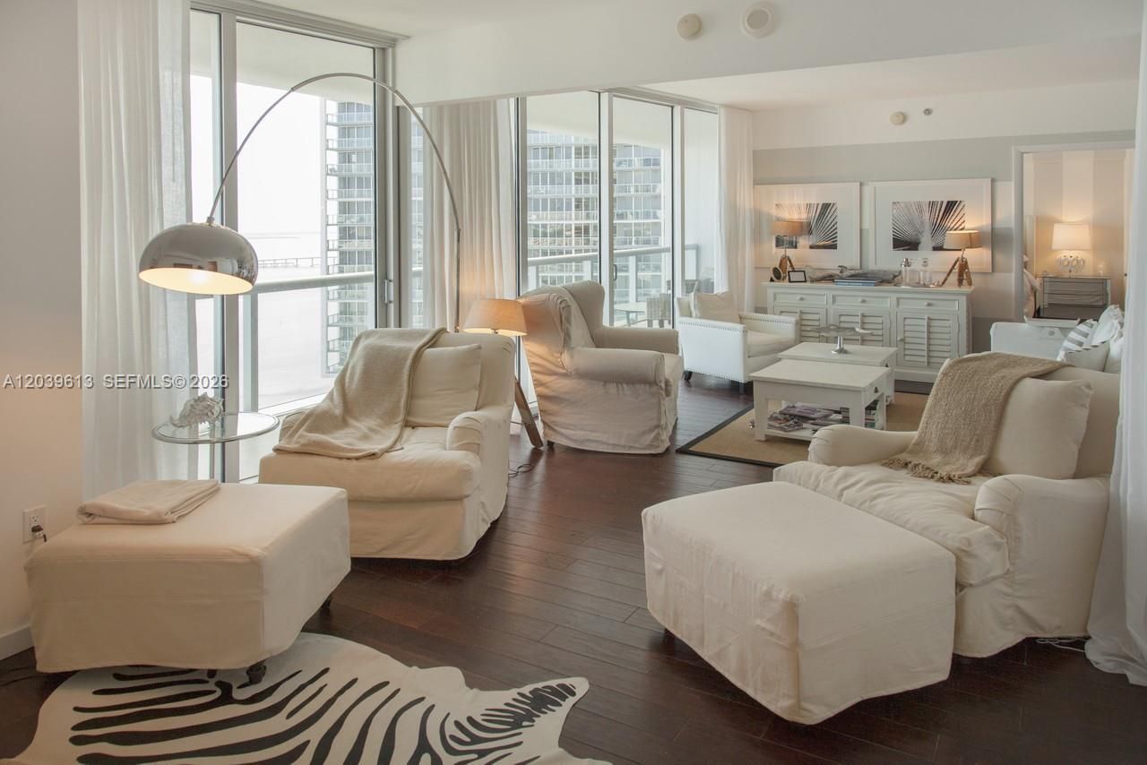 465 Brickell Ave , Unit 4703, Miami, FL 33131 Photo