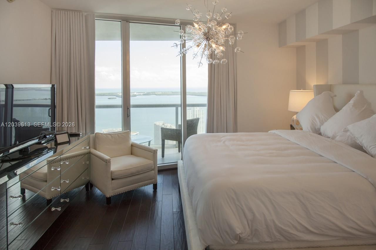 465 Brickell Ave , Unit 4703, Miami, FL 33131 Photo