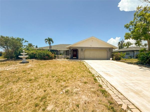 132 MARK TWAIN LANE , ROTONDA WEST, FL 33947