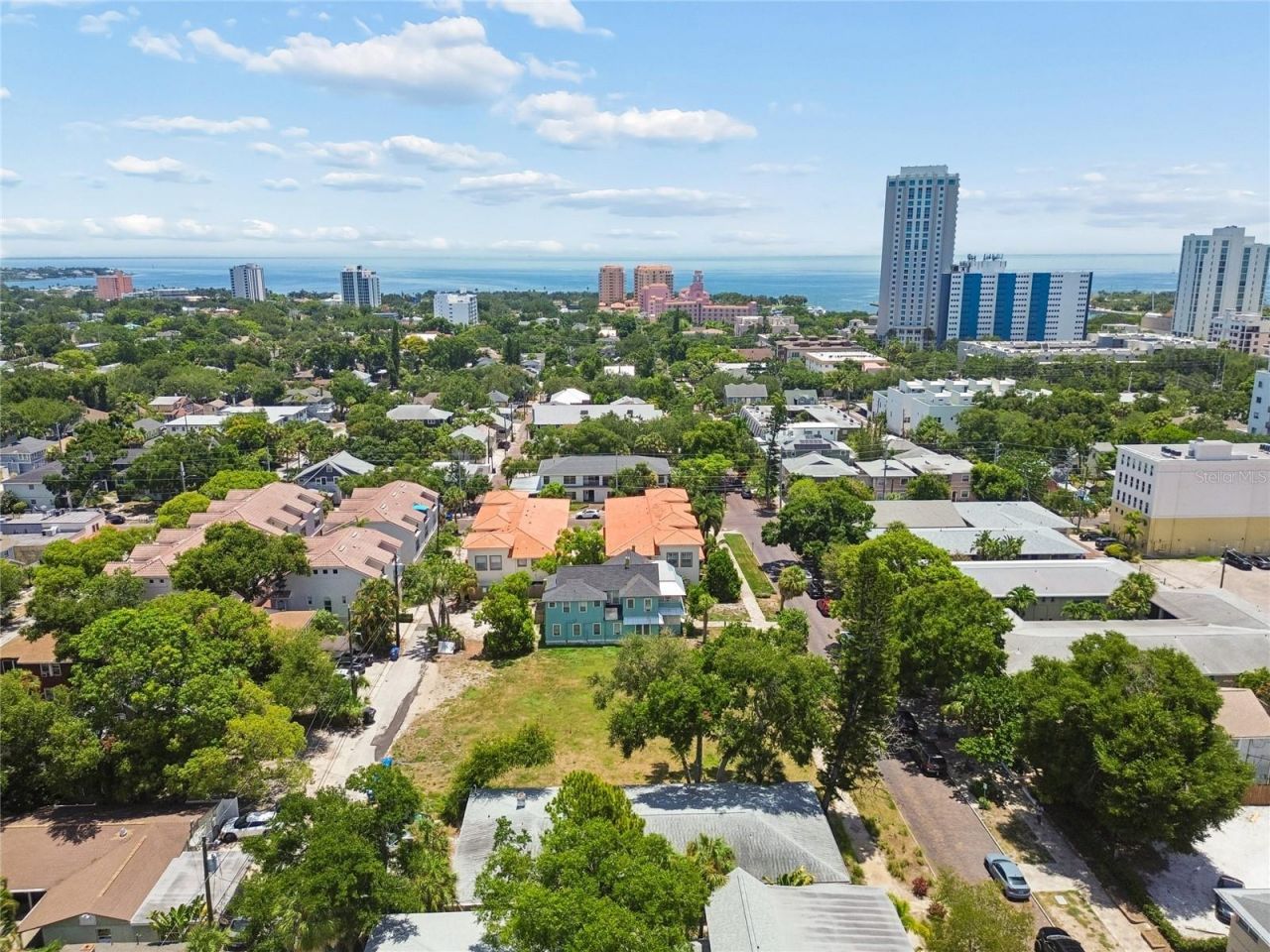 247 6th Avenue N, Saint Petersburg, FL 33701 Photo