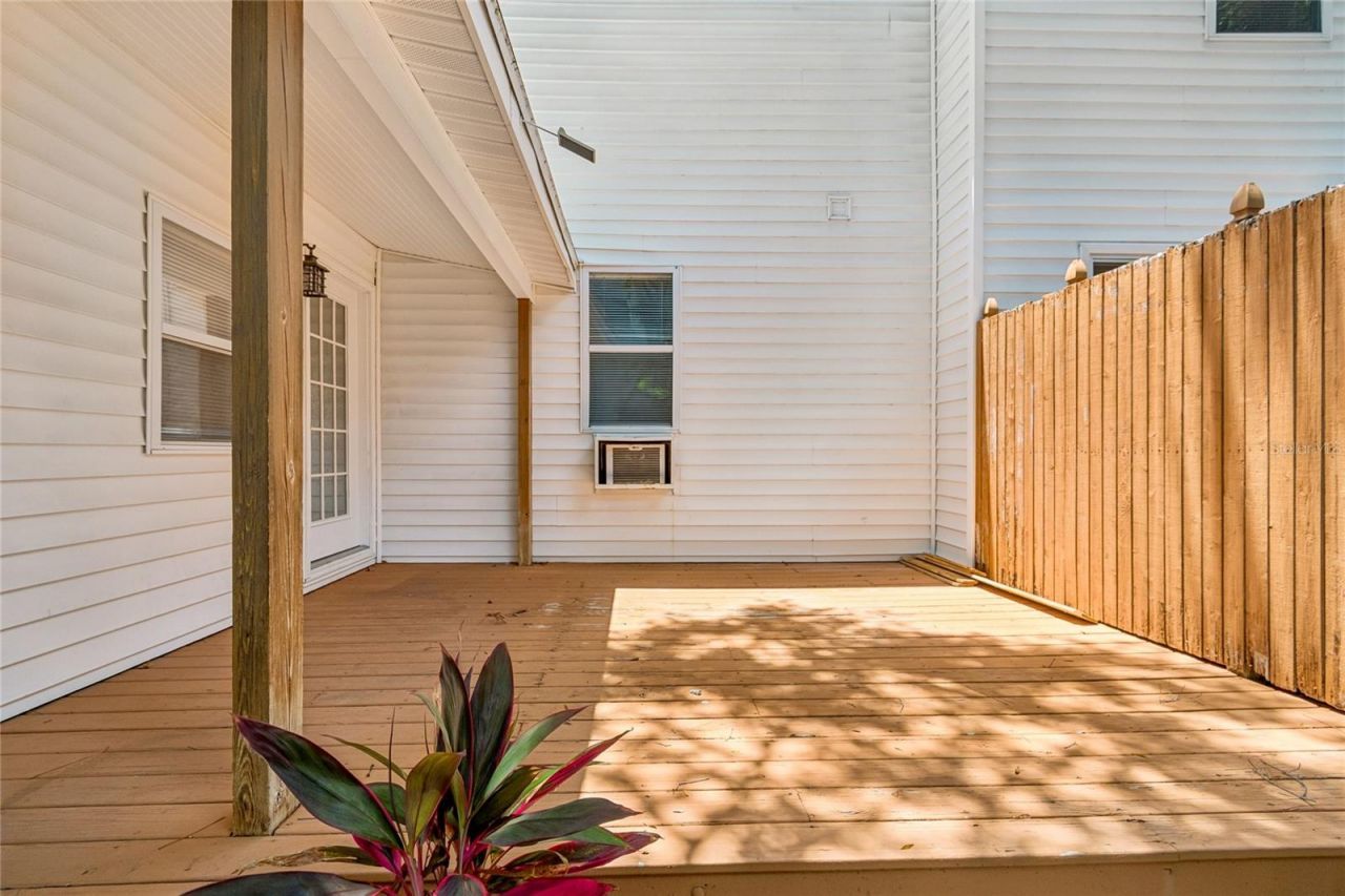 255 6th Avenue N, Saint Petersburg, FL 33701 Photo