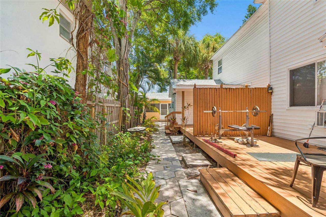 255 6th Avenue N, Saint Petersburg, FL 33701 Photo