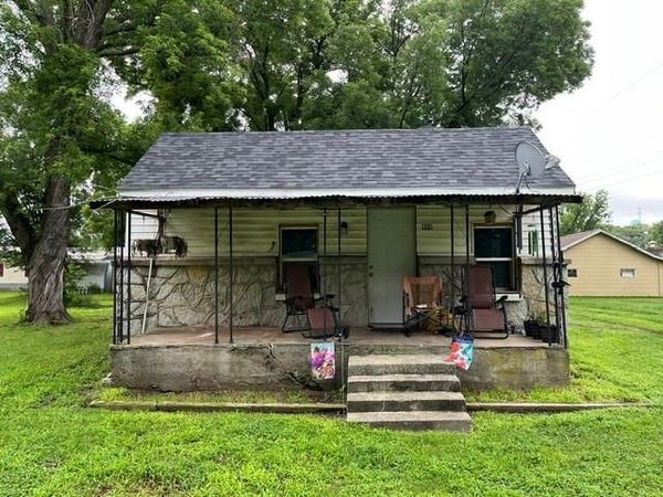 408 Peoria Street, Seneca, MO 64865
