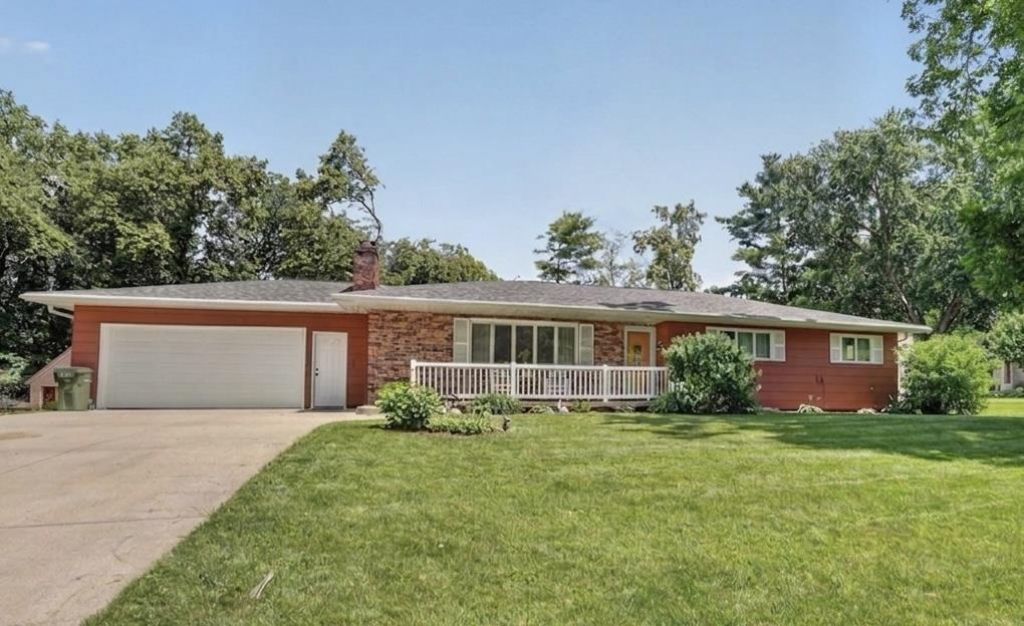 2626 Neola Street, Cedar Falls, IA 50613 Main Photo
