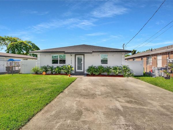 11940 SW 212th St, Miami, FL 33177