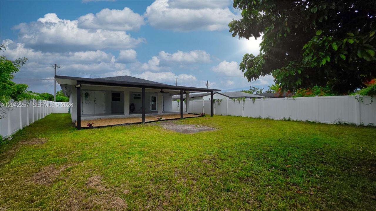 11940 SW 212th St, Miami, FL 33177 Photo