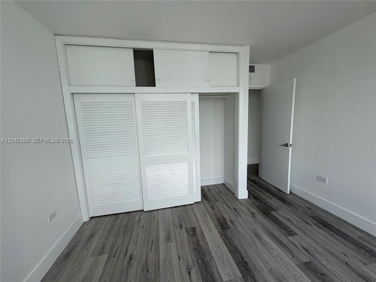 7545 E Treasure Dr, Unit 9H, North Bay Village, FL 33141 Photo