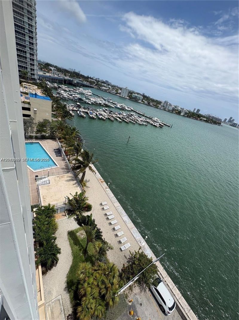 7545 E Treasure Dr, Unit 9H, North Bay Village, FL 33141 Photo