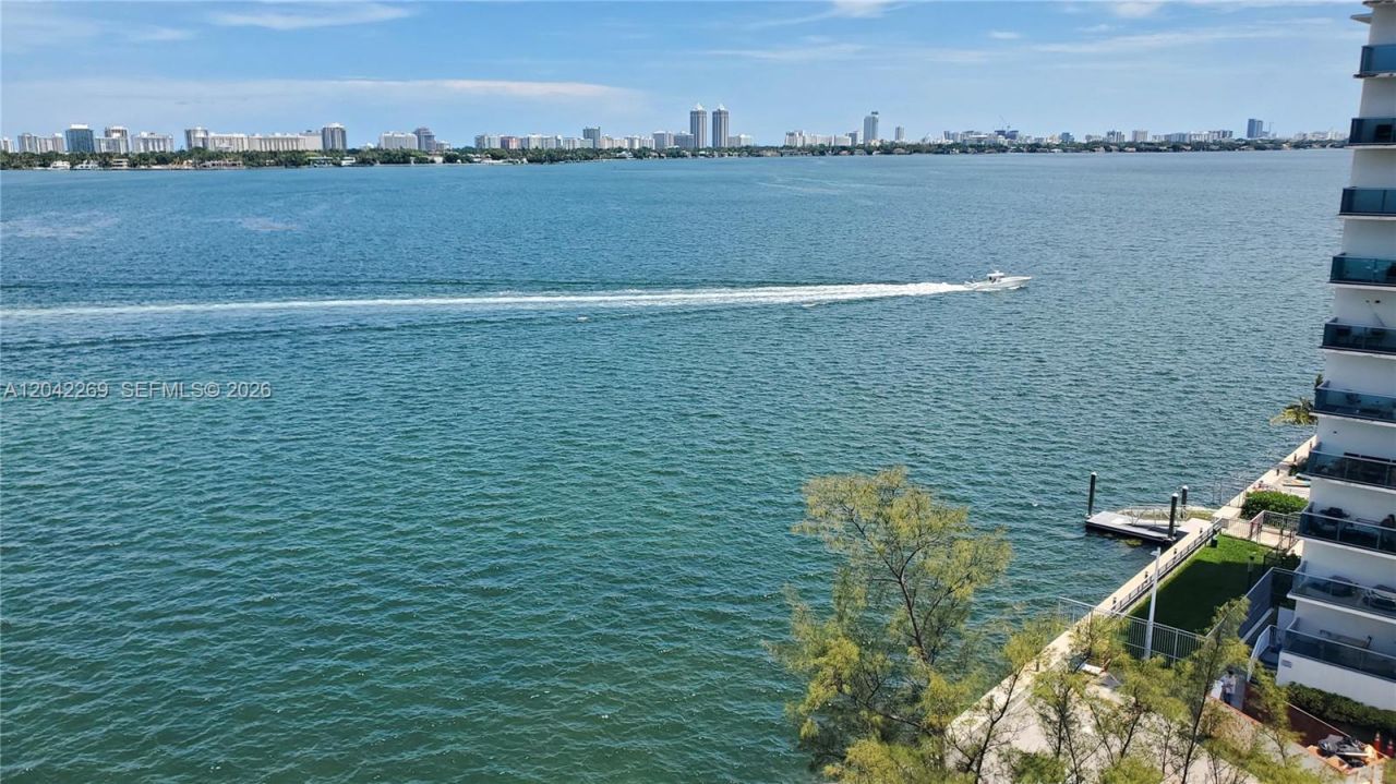 7545 E Treasure Dr, Unit 9H, North Bay Village, FL 33141 Photo