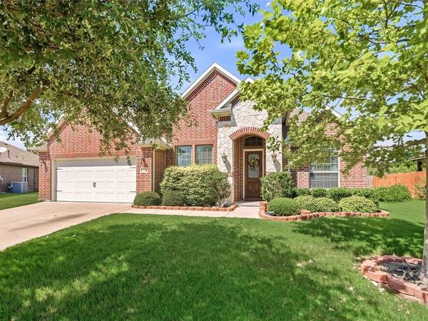 140 Chestnut Road , Waxahachie, TX 75165
