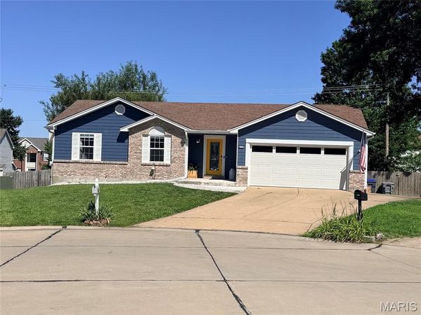 6523 Star Buck Drive, O'Fallon, MO 63368