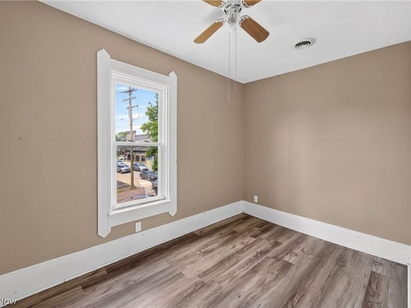 2026 W 44th Street, Cleveland, OH 44113 Photo 11