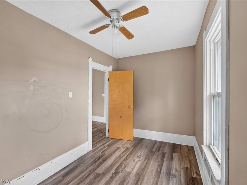 2026 W 44th Street, Cleveland, OH 44113 Photo 12