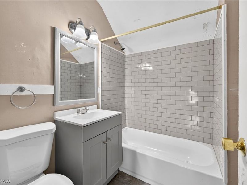 2026 W 44th Street, Cleveland, OH 44113 Photo 15